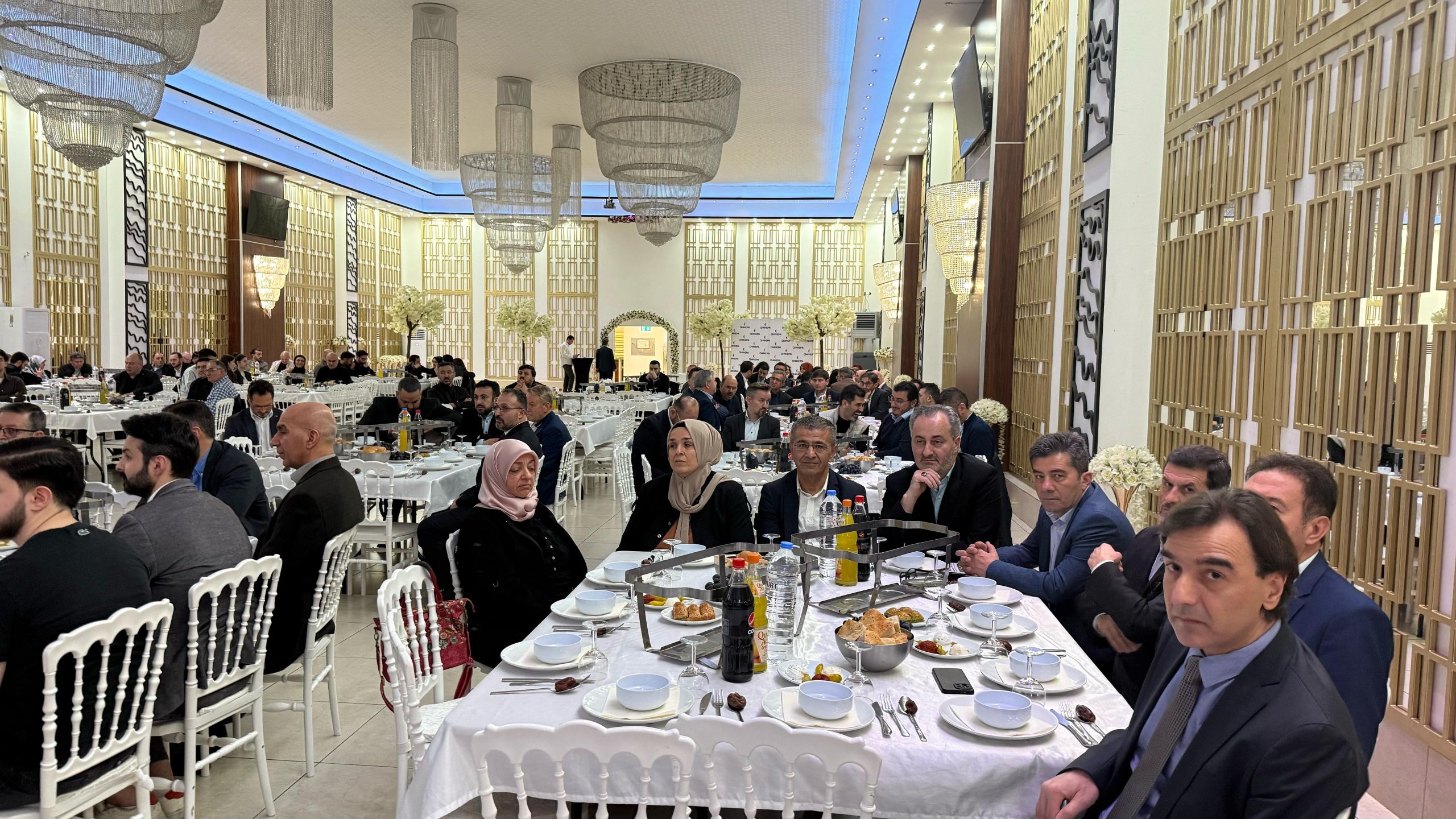 Cihannüma iftarında Almanya'daki Türk göçüne dair önemli mesajlar verildi