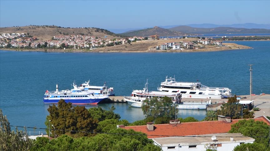 Yunan adasında turistler mahsur kaldı