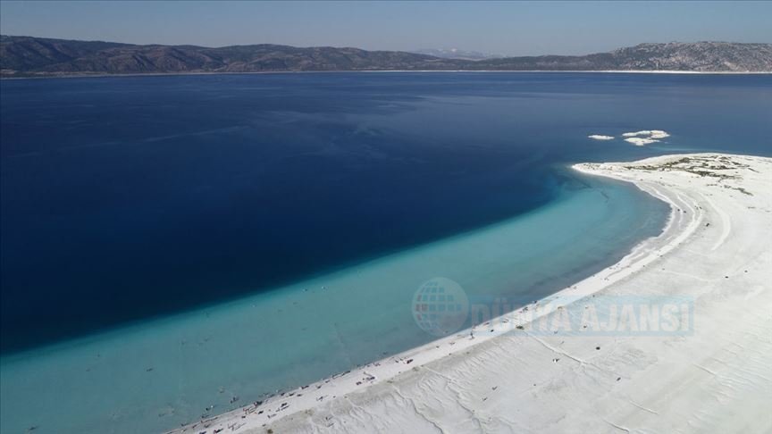 Salda Gölü'nün ziyaretçi sayısı 800 bini aştı