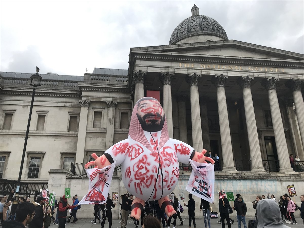 Londra'da Muhammed’i Selman'ı  protesto edildi 