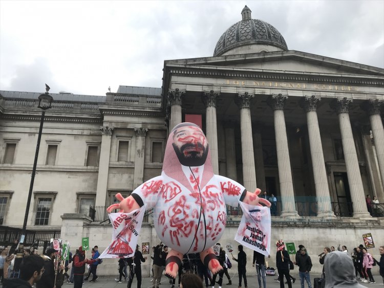 Londra'da Muhammed’i Selman'ı  protesto edildi 