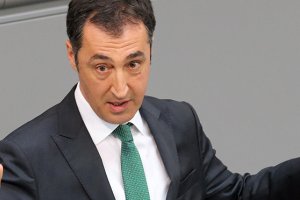 Alman Yeşiller Partisi'nden Özdemir ve Roth'a ölüm tehdidi