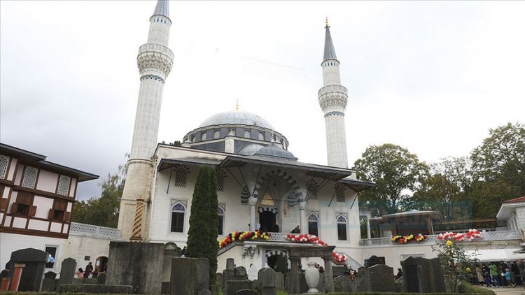 Almanya'da Berlin DİTİB Şehitlik Camisi'ne bombalı saldırı tehdidi