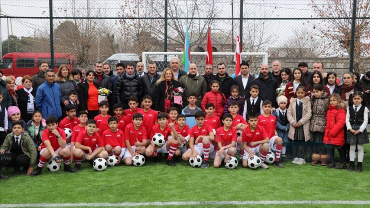 TİKA'dan Gürcistan'da çocuklara futbol sahası