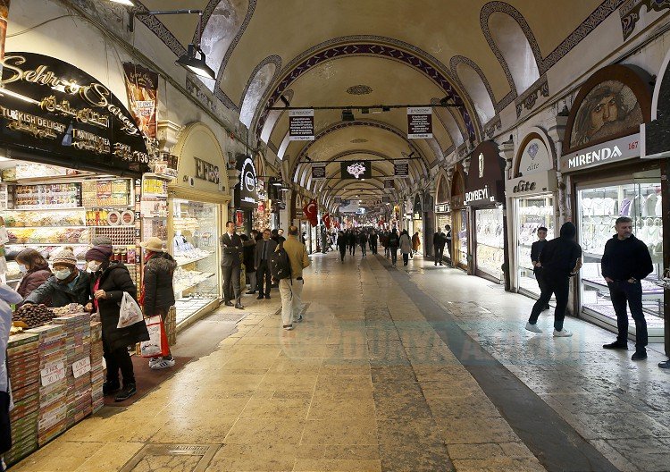 Tarihi Yarımada'da koronavirüs sessizliği