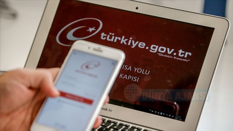 'Kovid-19 riskine karşı 5 bini aşkın hizmet e-Devlet'ten alınabilir'