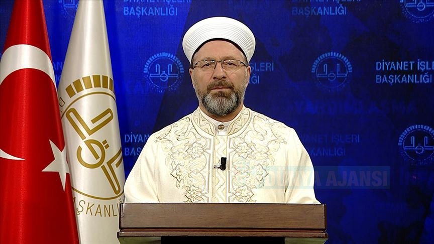 Diyanet İşleri Başkanı Erbaş koronavirüse yakalananların şifa bulması için dua edecek