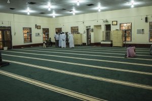 Sudan'da koronavirüs sebebiyle camilerde cemaatle namaz kılınması askıya alındı