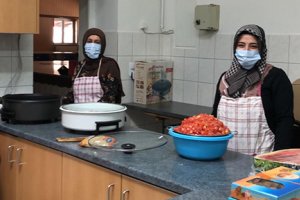 DİTİB camisinden ihtiyaç sahiplerine yemek yardımı kampanyası