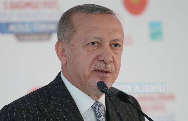 Cumhurbaşkanı Erdoğan'dan millete hizmet yolunda 'Durmak yok' mesajı