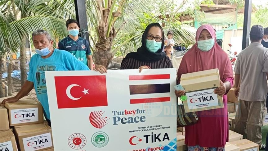 TİKA'dan Tayland'da 1200 aileye gıda yardımında bulundu