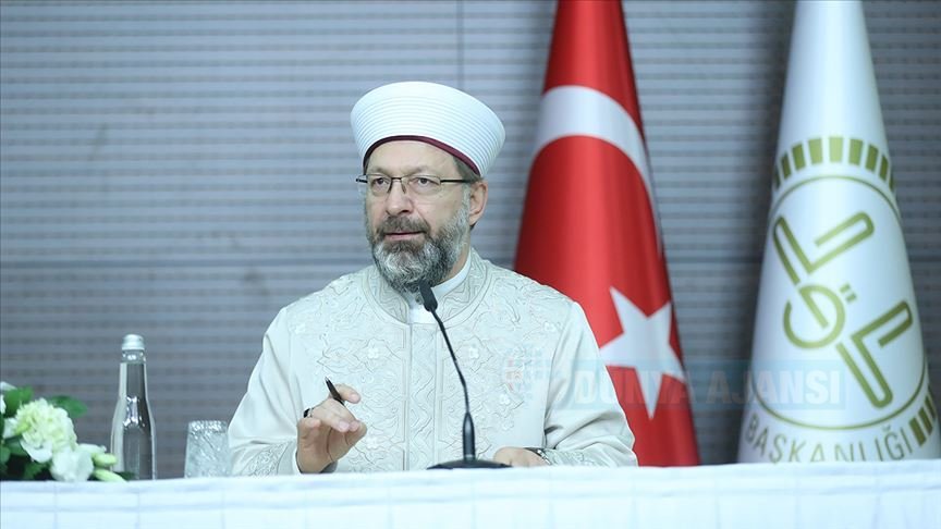 Erbaş: Vekalet Yoluyla Kurban Kesim Programı küresel çapta bir iyilik hareketidir