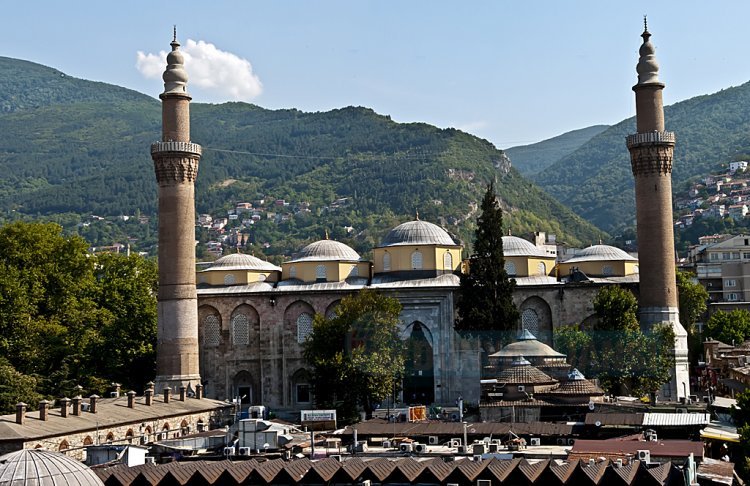 Bursa Ulucami; Osmanlı İmparatorluğu döneminde yapılmış bütün Camilerin Atası