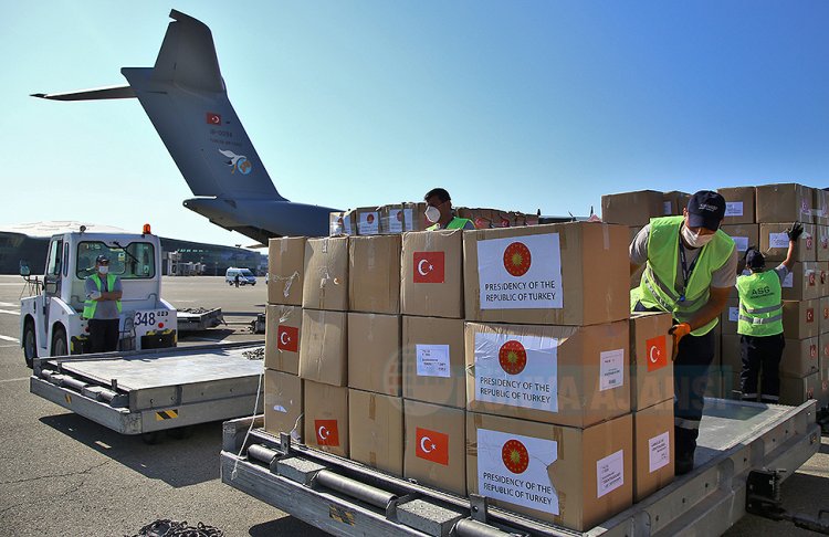 Türkiye'den kardeş Azerbaycan'a tıbbi malzeme desteği