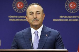 Bakan Çavuşoğlu: Srebrenitsa katliamı tarihi kara bir lekedir 