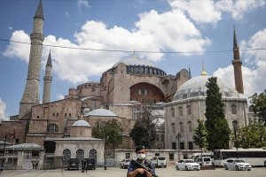 Ayasofya Camii'nin açılış hazırlıkları tüm hızıyla sürüyor