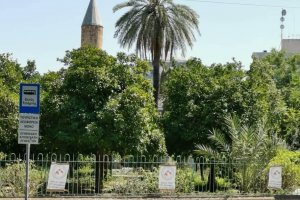 Lefkoşa’da Bayraktar Camii’ne tehditkar pankart asıldı