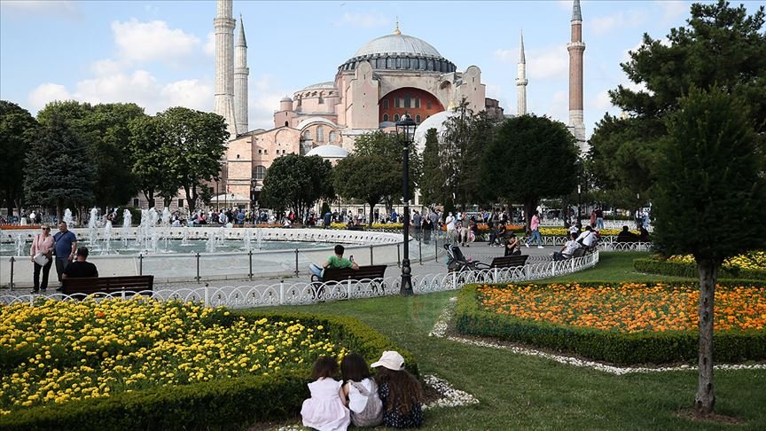 Ayasofya Camii'nin açılışına toplumun tüm kesiminden davetli katılacak