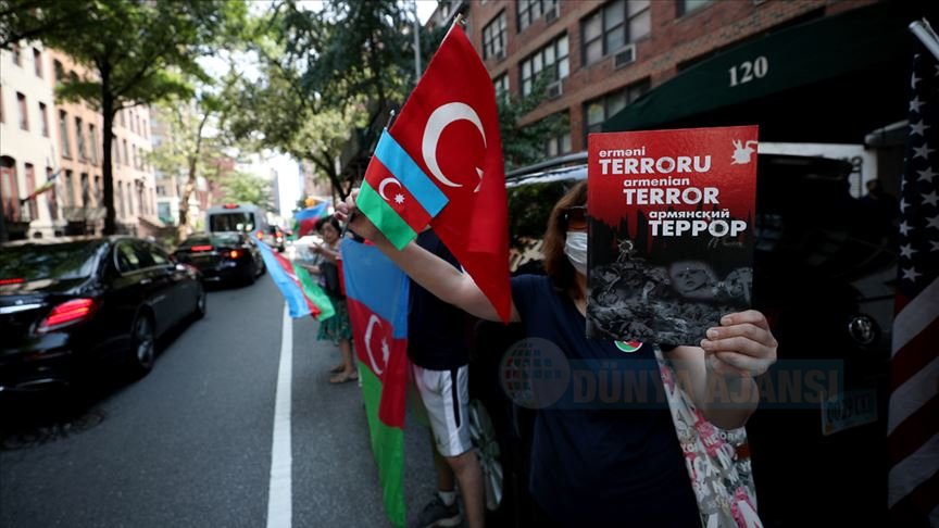 New York'ta Ermenistan'ın Azerbaycan'a yönelik saldırılarını protesto etti