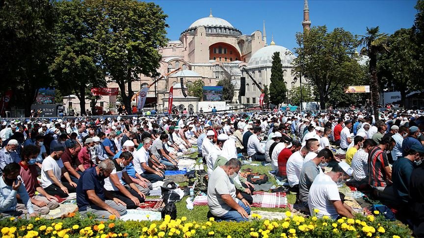 Ayasofya-i Kebir Cami-i Şerifi sevinçle karşılandı