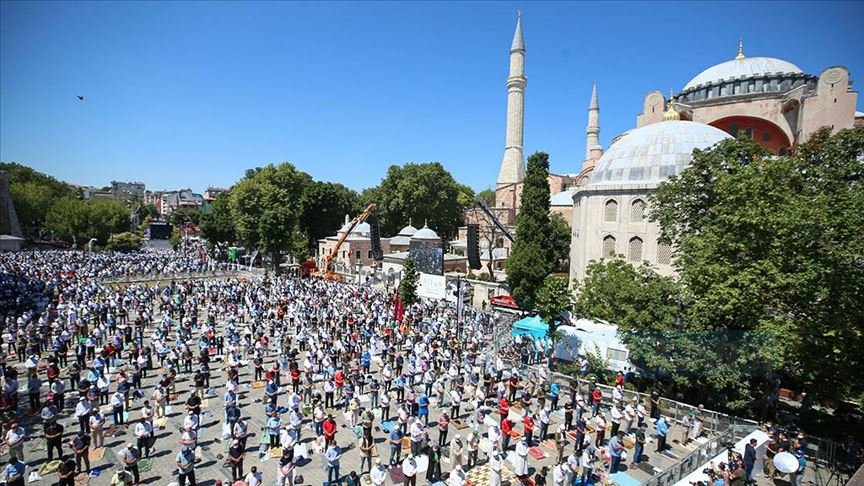 Yunanistan'da matem çanları Ayasofya-i Kebir Camii'nde cuma namazı 