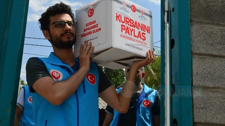 Türkiye Diyanet Vakfı'ndan Suriye'de 900 bin kişiye kurban eti