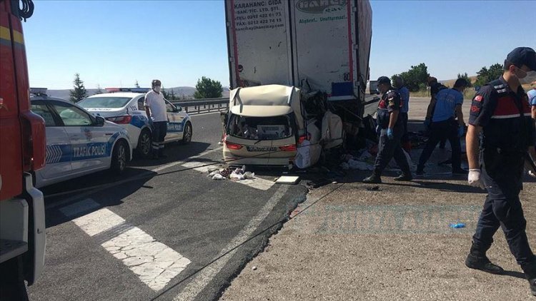 Gurbetçi aile Ankara'da kaza yaptı