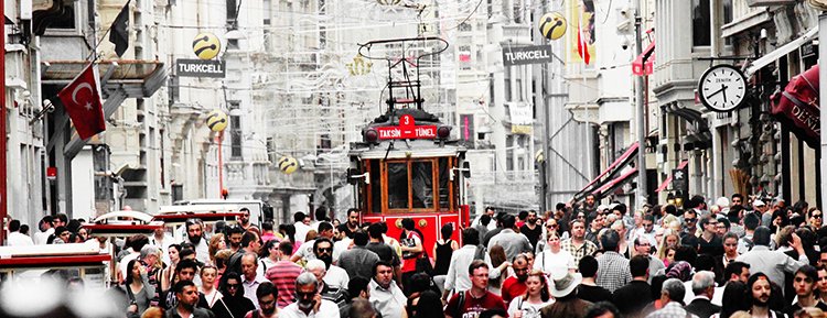 Almanya Kovid-19 salgını sebebiyle Türkiye’ye uyguladığı seyahat uyarısını kısmen kaldırdı