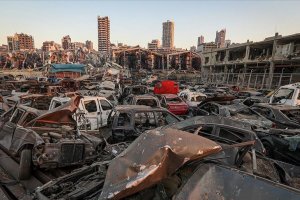 Lübnan'ın can damarı Beyrut Limanı enkaz altında