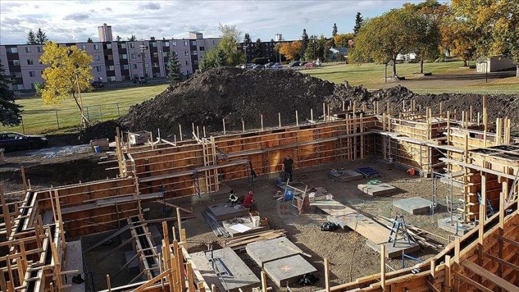 Kanada'daki Türkler Edmonton kentine cami yaptırıyor