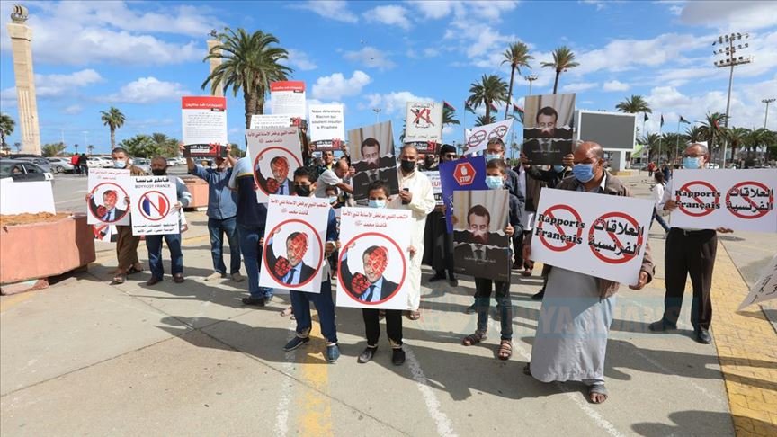 Libya'da Macron yönetiminin İslam karşıtı tutumu protesto edildi