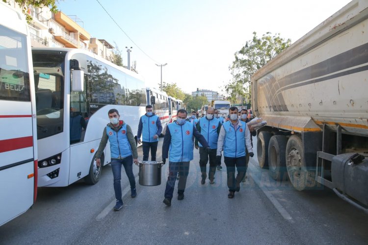 TDV İzmir’de depremin yaralarını sarıyor