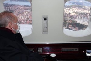 Cumhurbaşkanı Erdoğan, Çamlıca tepesindeki çalışmaları havadan inceledi