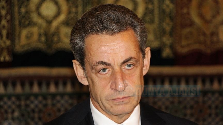 Sarkozy 'yolsuzluk' ve 'suç örgütü kurmak' suçlamalarıyla hakim karşısında