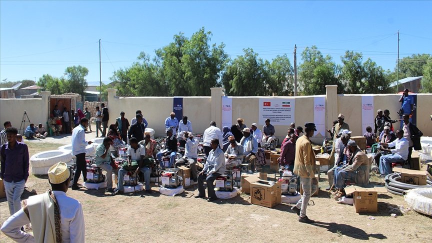 TİKA’dan Somaliland'da selden zarar gören çiftçilere ekipman desteği