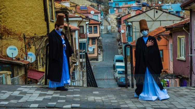 Rengarenk Afyon Konakları 'sema' gösterisiyle Mevlevilik atmosferine büründü