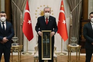 Cumhurbaşkanı Erdoğan, Viyana'daki terör saldırısında yaralanan Türkleri kabul etti