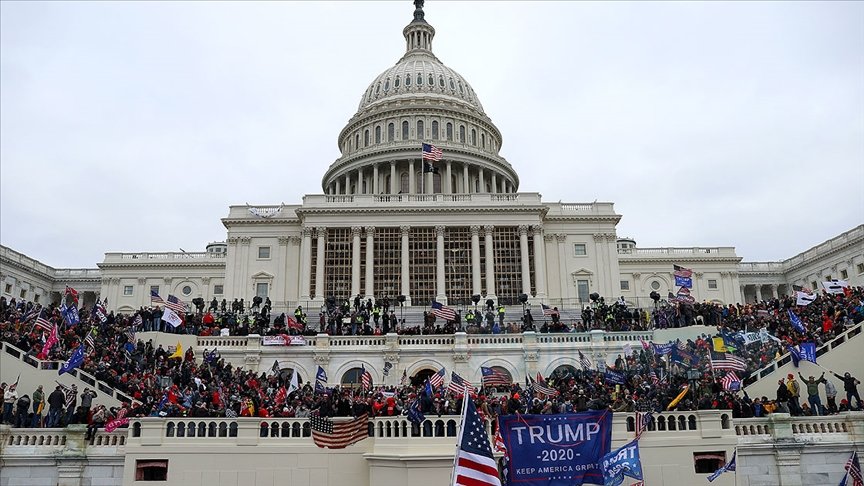 ABD'de Demokratlar Trump'ı 'ABD hükümetine karşı kasten şiddete teşvik' ile suçluyor