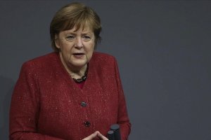 Merkel'den Rusya değerlendirmesi: Derin görüş ayrılıklarına rağmen diyalog devam etmelidir