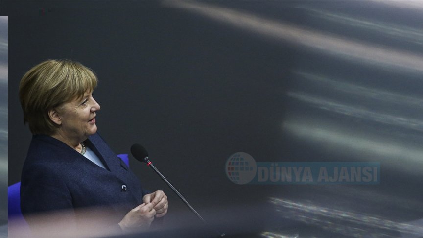 Merkel Doğu Akdeniz'deki gelişmeleri memnuniyetle karşılıyor