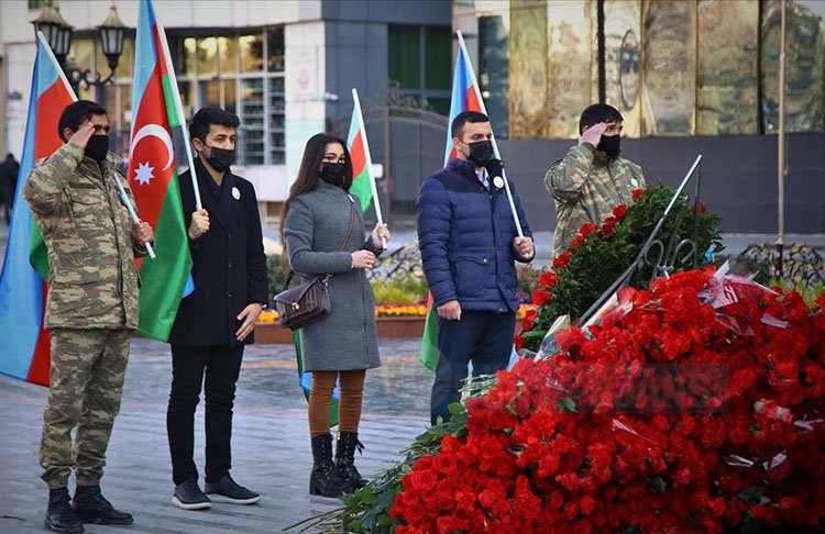 Hocalı Katliamı'nın kurbanları Bakü'de anılıyor