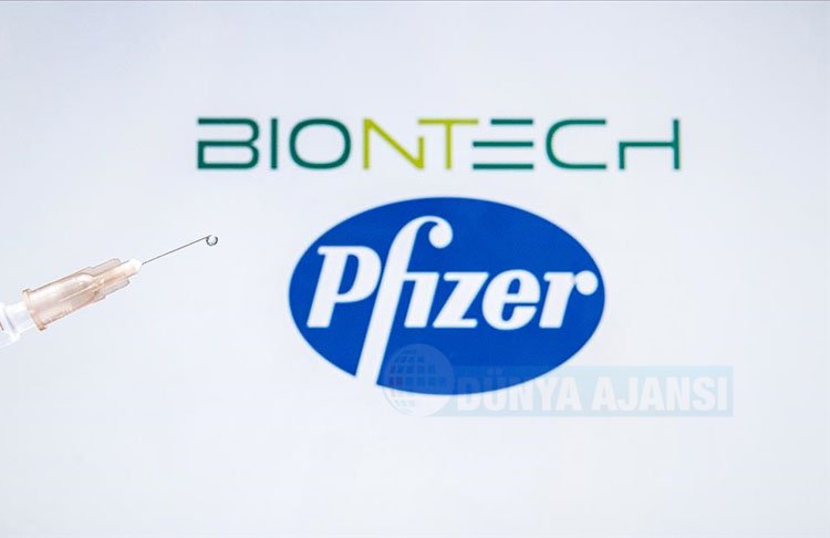 İngiltere'de Pfizer-BioNTech aşısının ilk dozunu yaptıranların yüzde 99