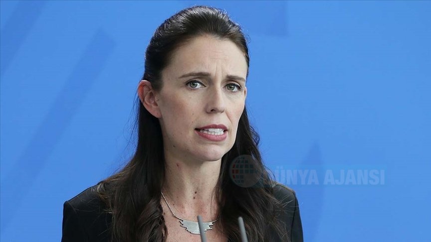 Yeni Zelanda Başbakanı Ardern, aşı karşıtı protestolar 'gözdağı' 