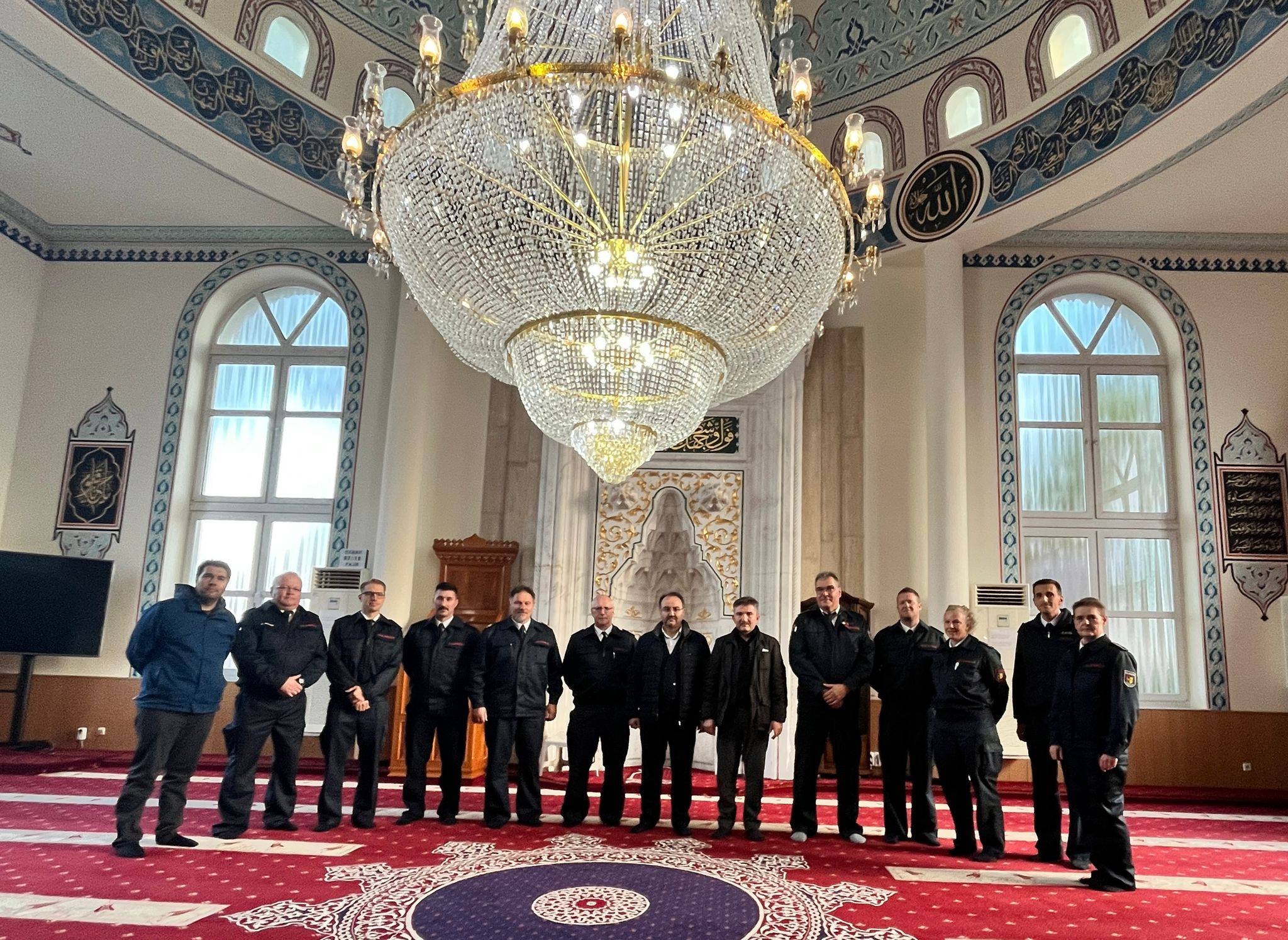 Şehir itfaiyesinden Türkiye Camii’ne ziyaret