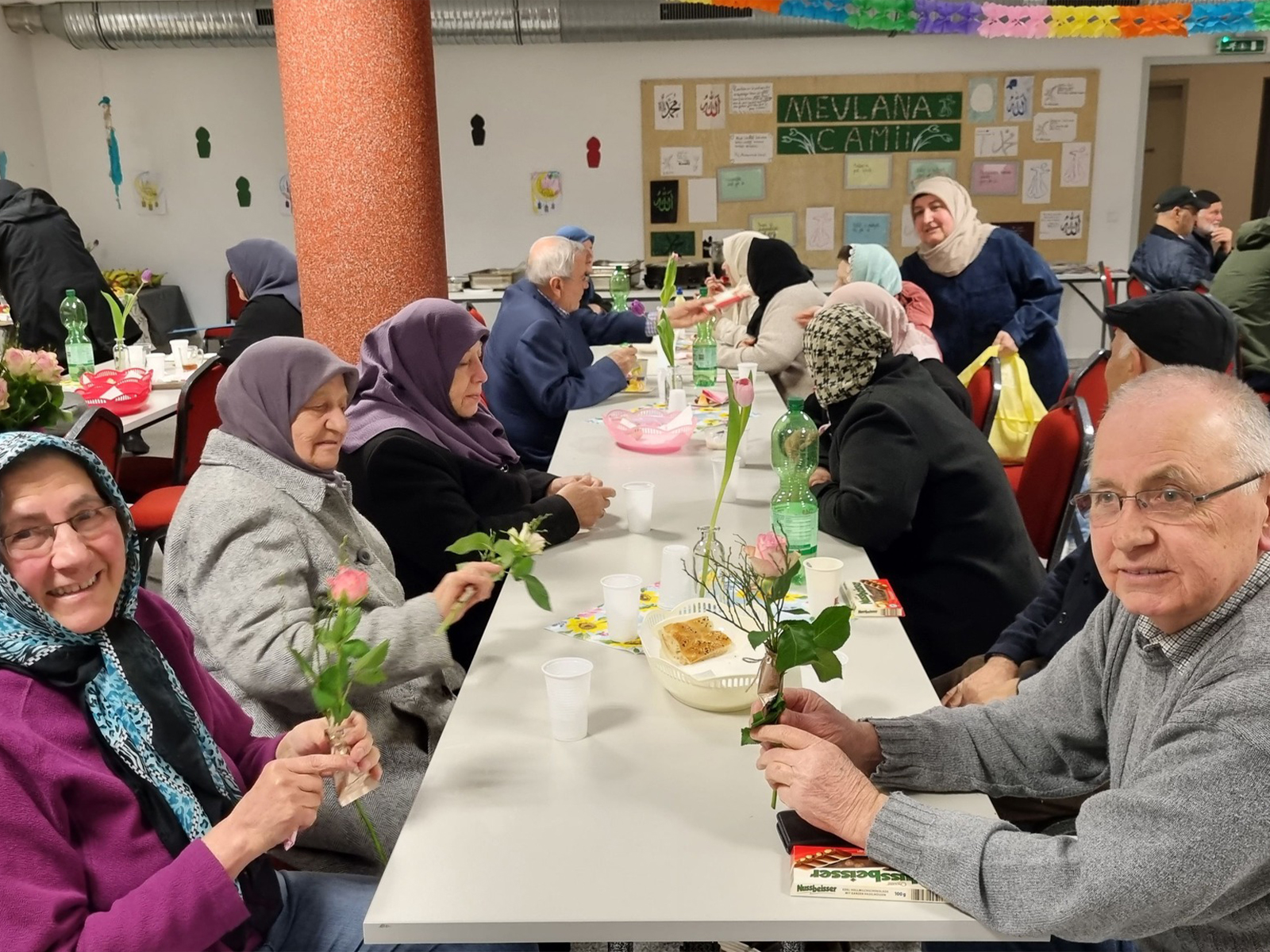 Bad Salzuflen DİTİB Mevlana Camii’nde ilk nesil büyüklere “Ahde Vefa” iftarı