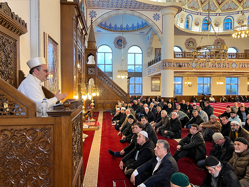 Duisburg’da “Sabah Namazı Buluşması ve Kur’an Ziyafeti”