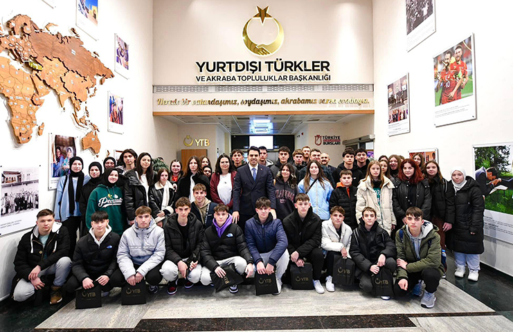 Gümülcine Türk Gençler Birliği Üyeleri YTB Başkanı Abdullah Eren’i ziyaret etti