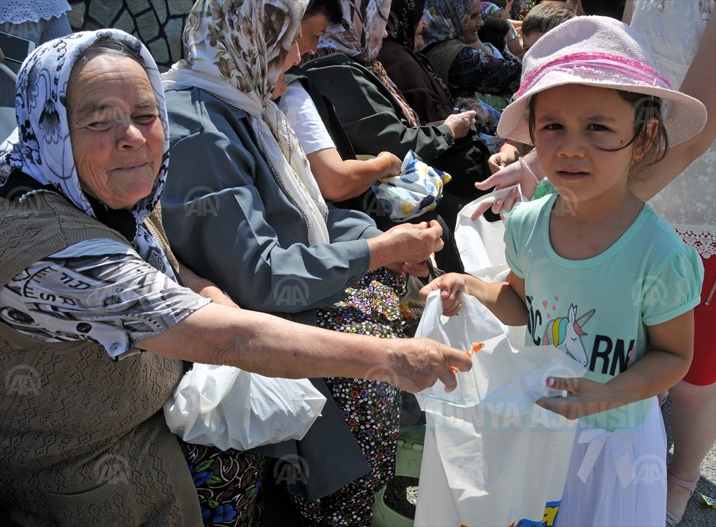 Bayram şekeri toplamaya giden çocuğun ölümü anısına "Şeker Günü düzenleniyor"