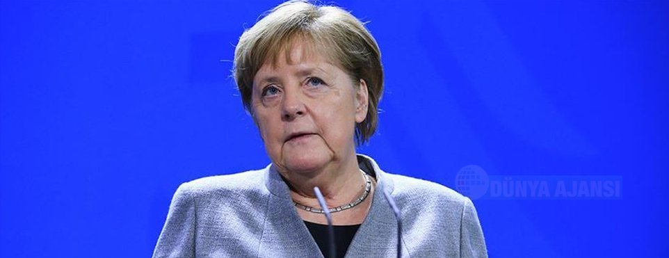 Merkel: Almanya'daki insanların yüzde 60 ila 70'ine koronavirüs bulaşabilir