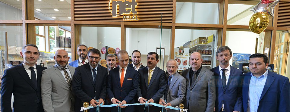 DİTİB Center’da yeni dükkanlar açıldı